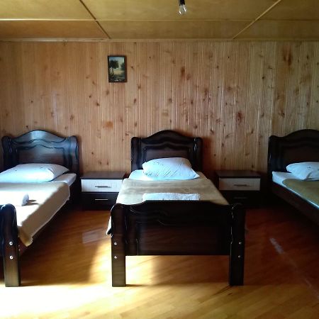 Guest House Anisa Birkiani ภายนอก รูปภาพ