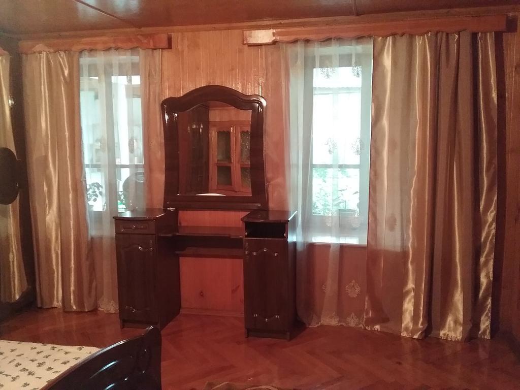 Guest House Anisa Birkiani ภายนอก รูปภาพ