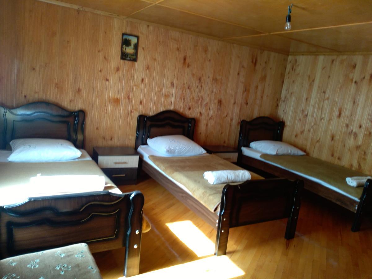 Guest House Anisa Birkiani ภายนอก รูปภาพ