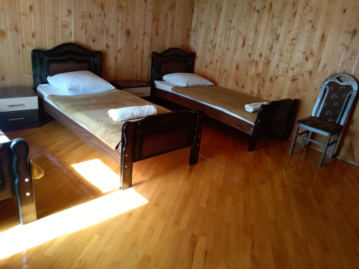 Guest House Anisa Birkiani ภายนอก รูปภาพ
